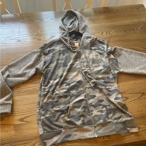 7th ray camo hoody